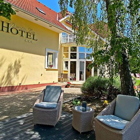 Hotel Penta Lux Tata Dış mekan fotoğraf
